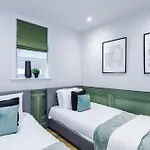 Stunning - Sleep 17