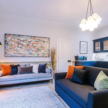 Stunning - Sleep 18 * York