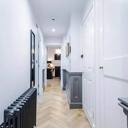 Stunning - Sleep 18 Apartament