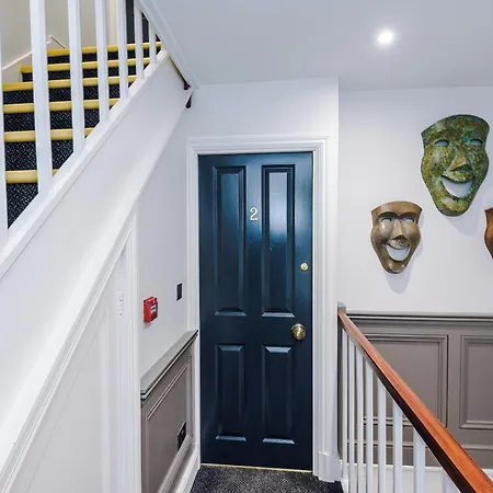 Stunning - Sleep 18 *