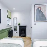 Stunning - Sleep 17 *